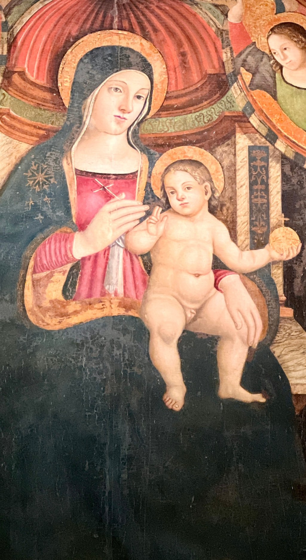 Siveltimenvetoja rakkaudesta: Marian ja Jeesuksen inhimillinen side Italian&nbsp;kirkkotaiteessa