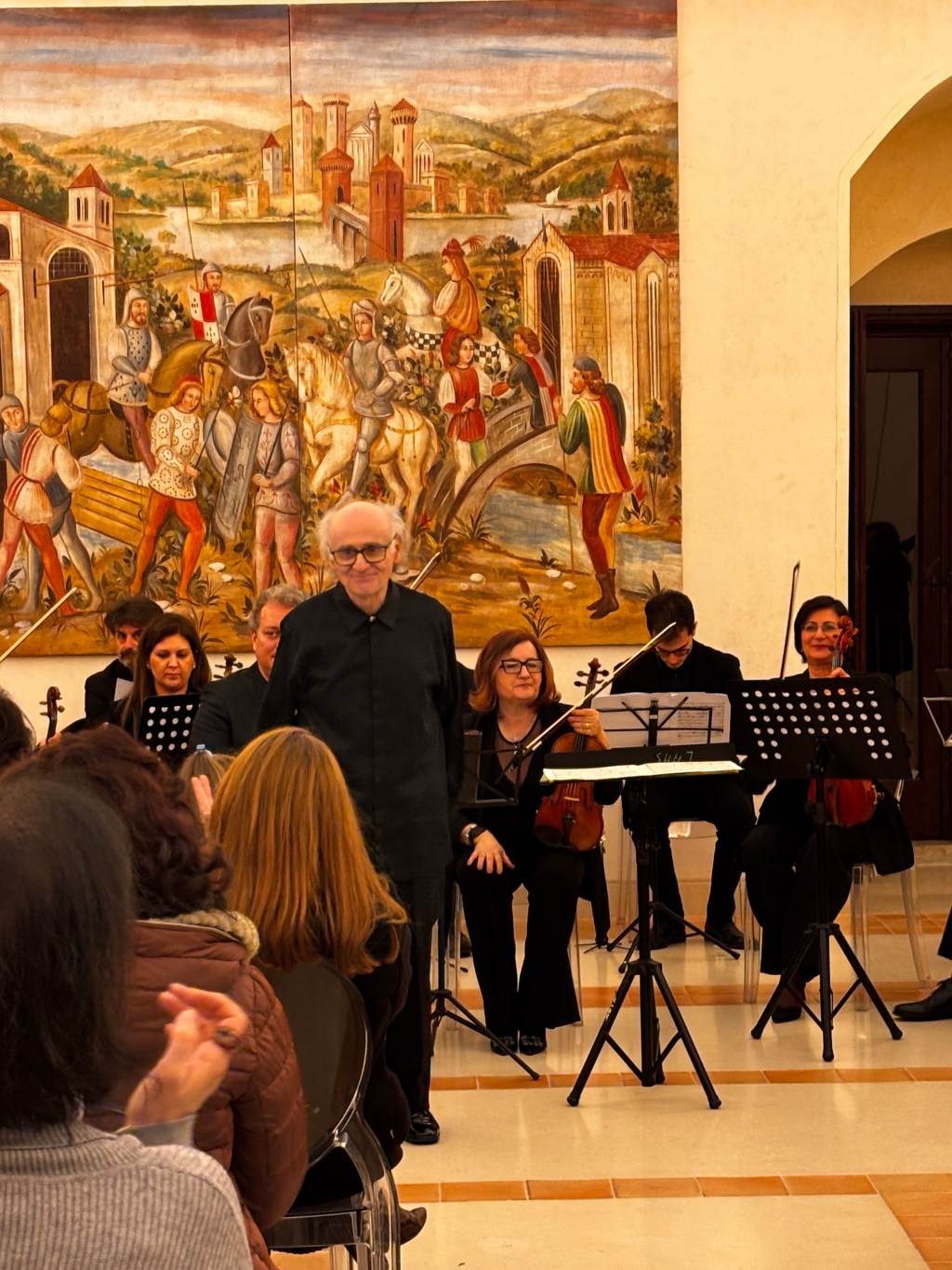 Bussi petti, juna ei – leipä ja musiikki- onnen&nbsp;ainekset